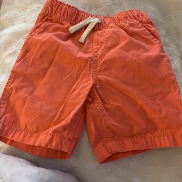 3T boys shirts, yellow hoodie is 2T, black shirt is 2T. To big for my son. - Picture 16 of 16